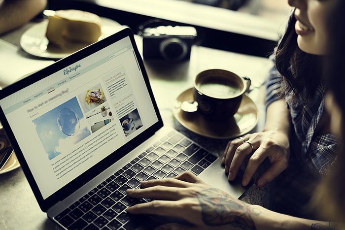 Browsing Native Ad Native Ad Delivery